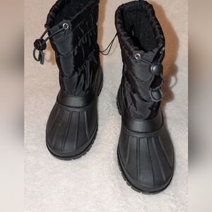 Chooka Nylon Puffer Snow Boots Black NWT